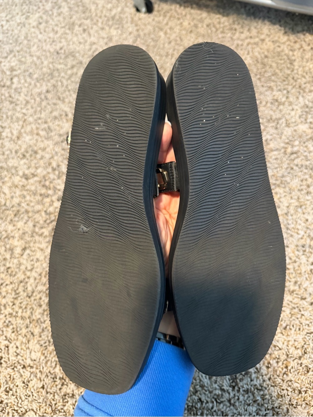 ⚡️Steve Madden Black Leather Gold-Accent Strappy Sandals - Picture 4 of 5
